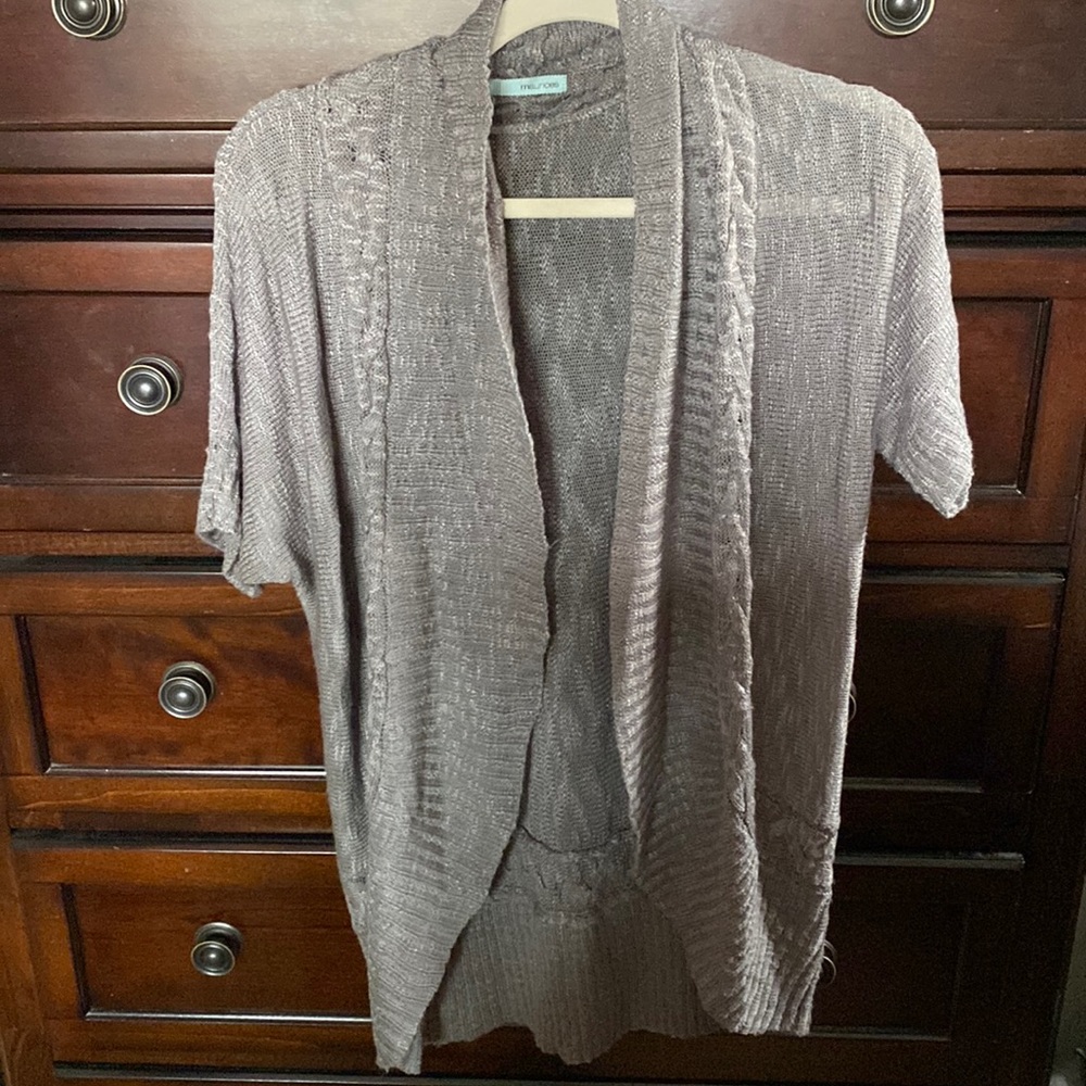 Maurices gray short sleeve caridgan